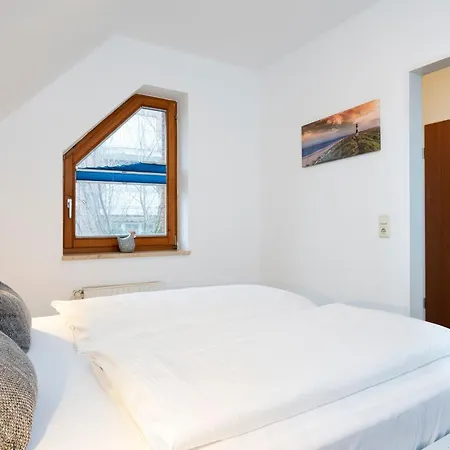 Alte Bergstrasse 6 Windgefluester *