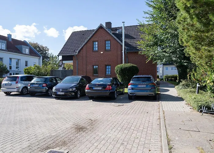 Alte Bergstrasse 6 Windgefluester شقة شاربوتس